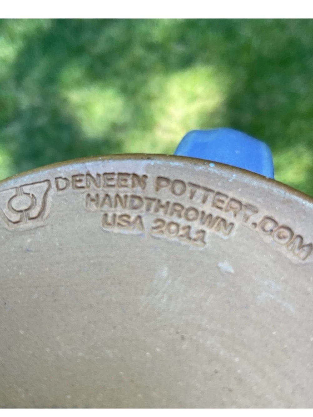 Deneen Pottery Maine Stay Inn & Cottages Kennebunkport ME Mug 2011 - Picture 8 of 10